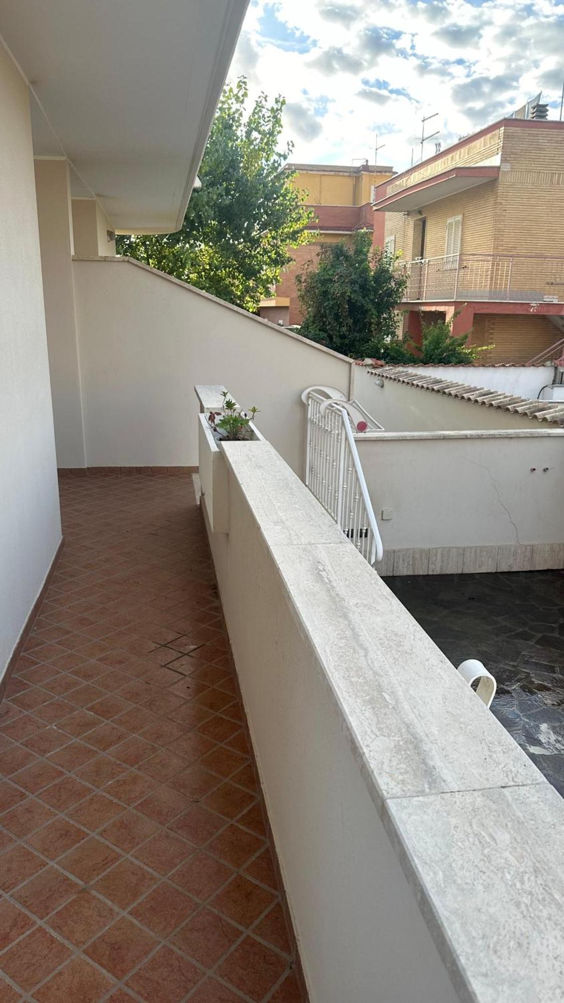 Home With Parking Near The Airport And Beach 菲乌米奇诺 外观 照片